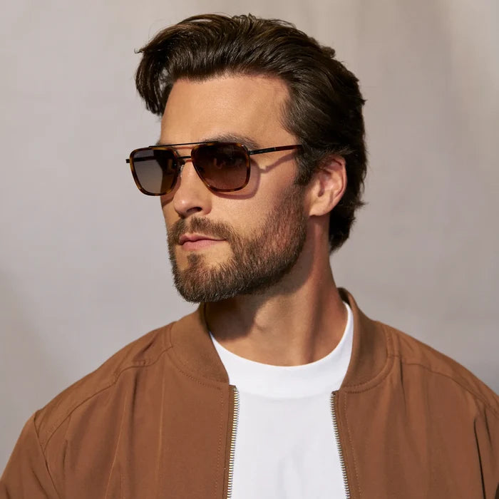 Brown Tortoise / Grey Brown Gradient Lens || Model wearing Men's Aviator Sunglasses with Brown Tortoise frame and Grey Brown Gradient Lens